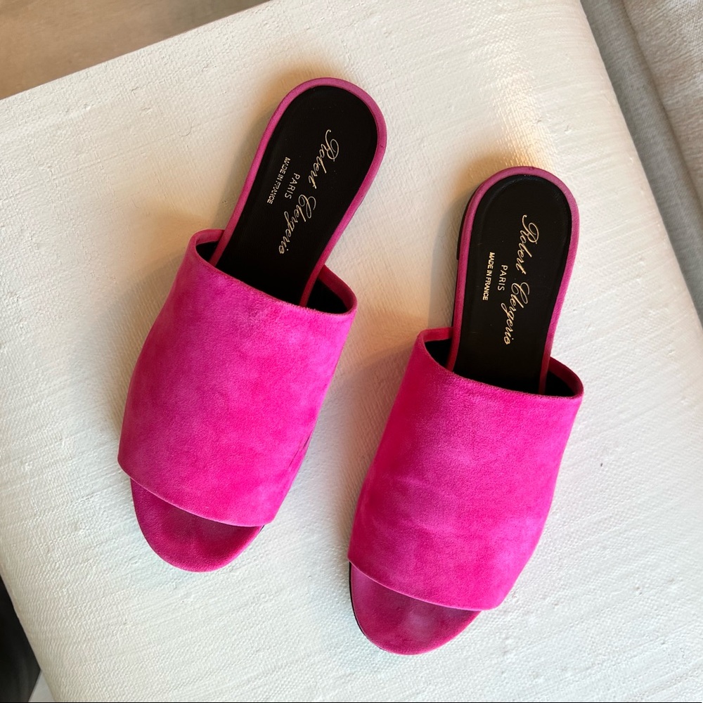 Robert Clergerie Suede Fuscia Flat Sandals